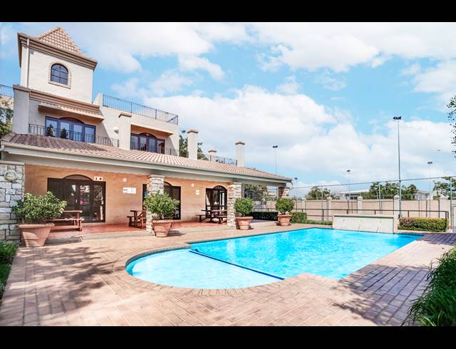 2 BEDROOM APARTMENT FOR SALE IN LONEHILL